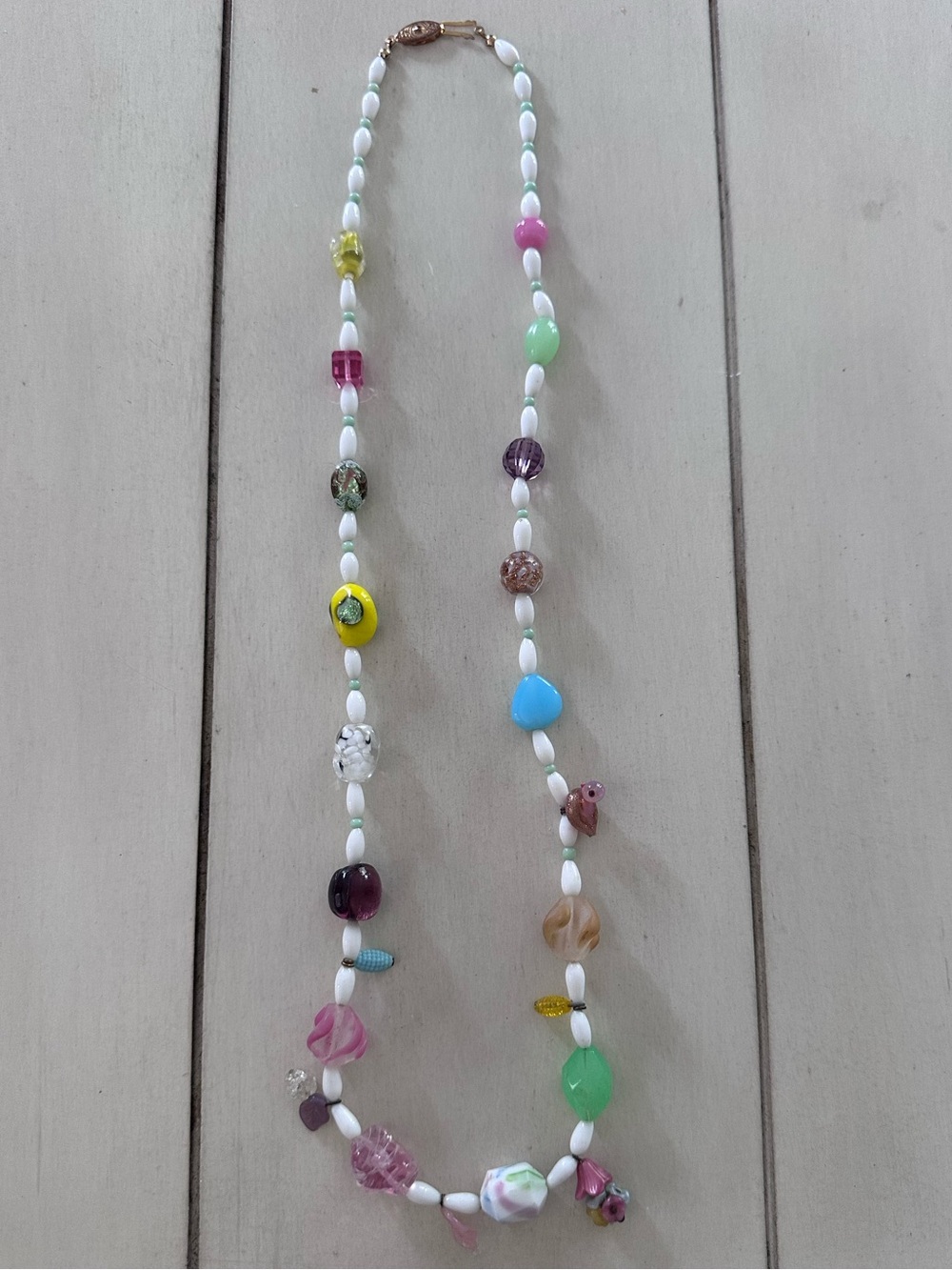 Vintage Handmade Art Glass Beaded Necklace Multicolor Lampwork White Glass